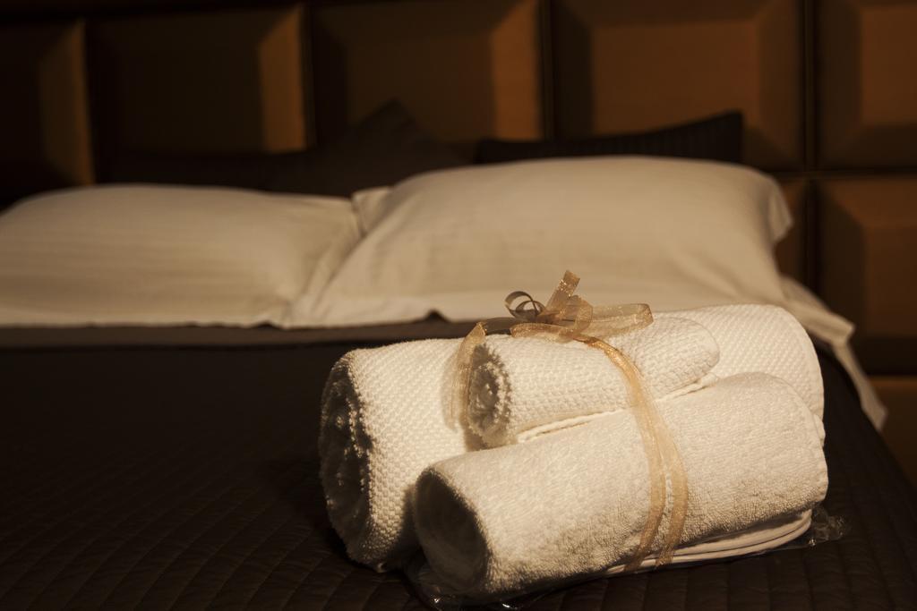 Palazzo 900 Bed & Breakfast Brindisi Ruang foto