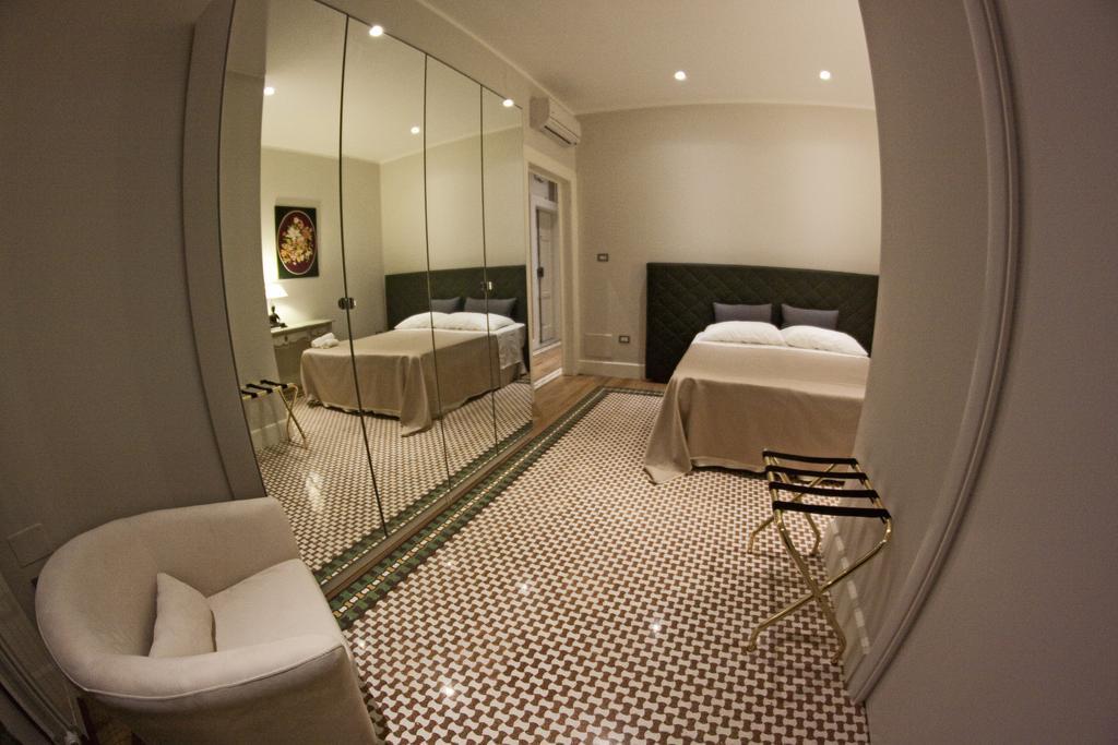 Palazzo 900 Bed & Breakfast Brindisi Ruang foto