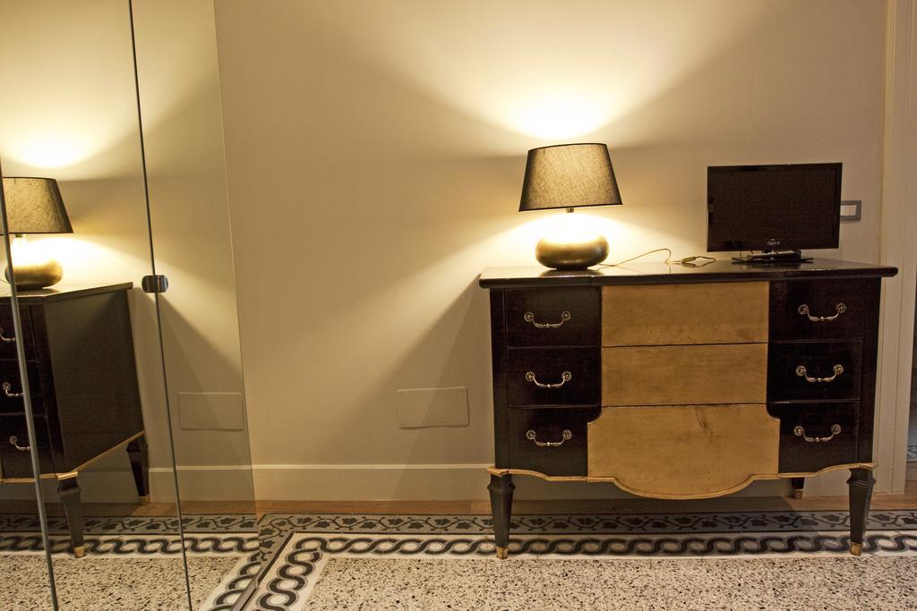 Palazzo 900 Bed & Breakfast Brindisi Ruang foto