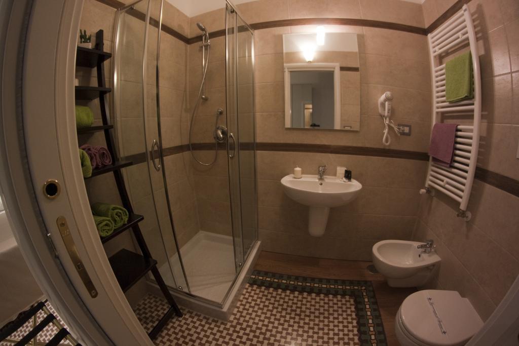 Palazzo 900 Bed & Breakfast Brindisi Ruang foto
