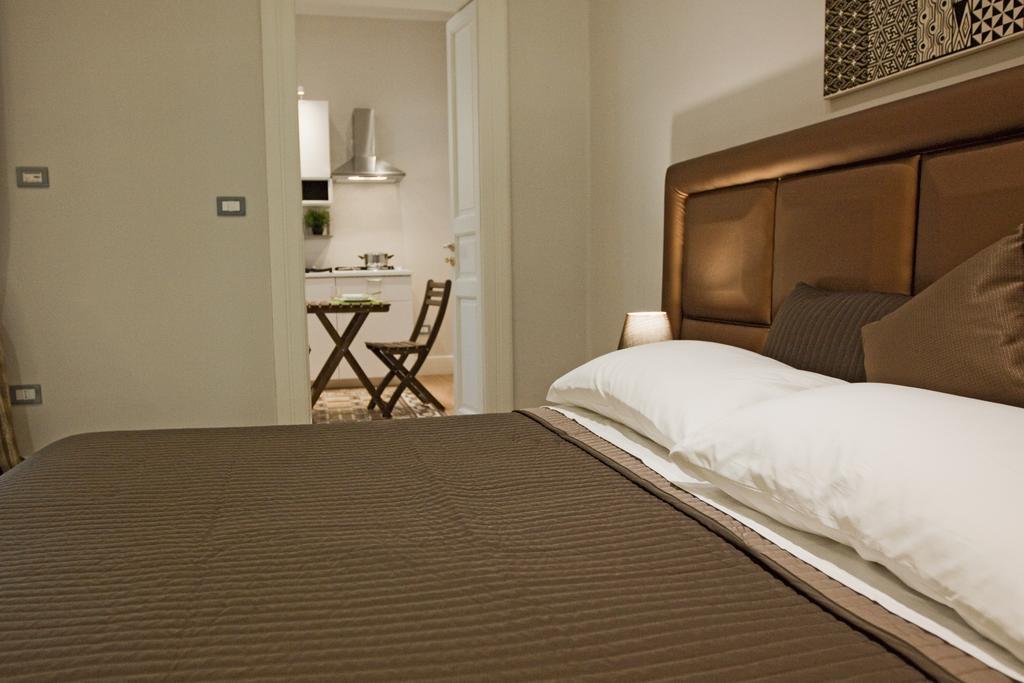 Palazzo 900 Bed & Breakfast Brindisi Bagian luar foto