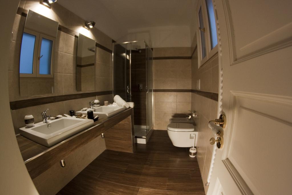 Palazzo 900 Bed & Breakfast Brindisi Ruang foto